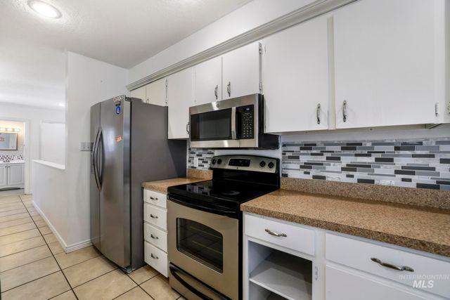 1228 Evergreen Dr, Twin Falls, ID 83301