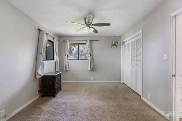 1228 Evergreen Dr, Twin Falls, ID 83301