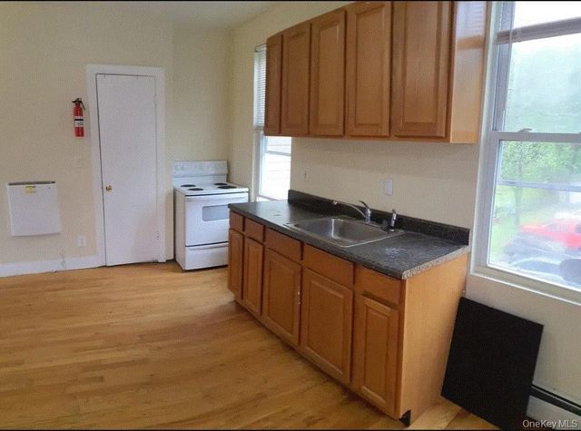 108 Vineyard Avenue, Highland, NY 12528