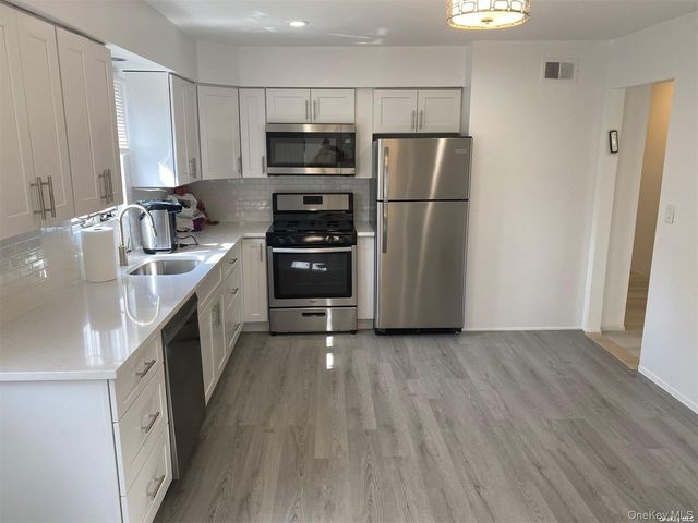 69 Tioga Avenue, Atlantic Beach, NY 11509