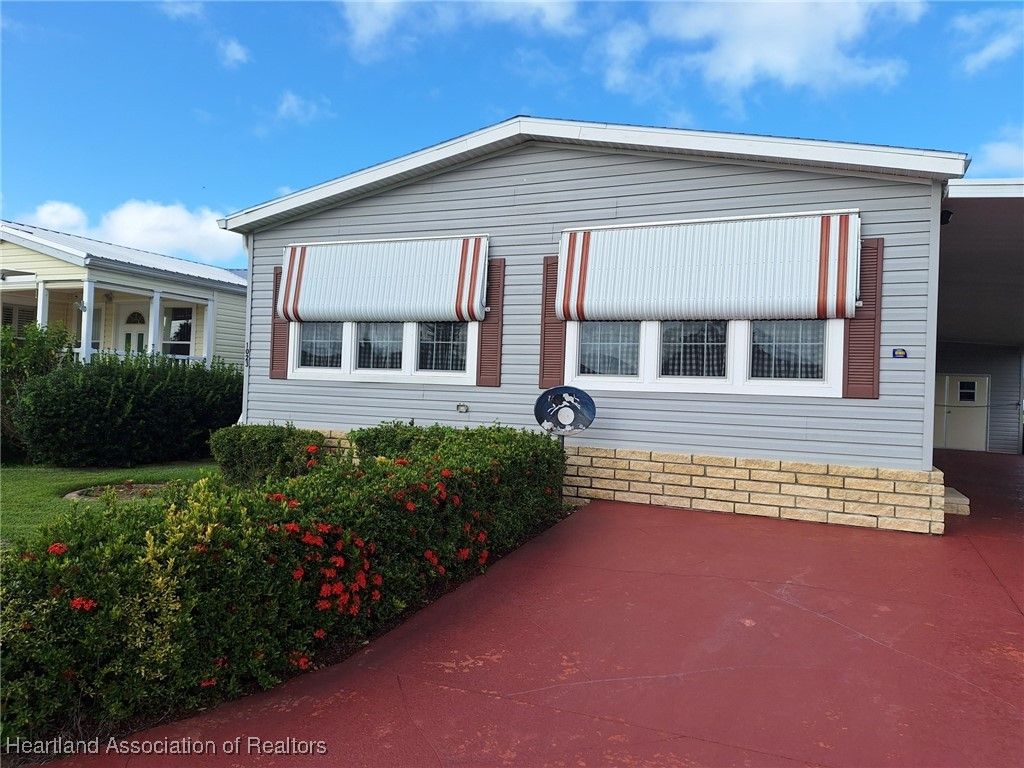 1023 Emerald Avenue, Sebring, FL 33870