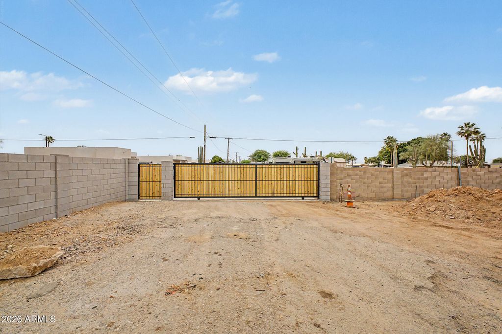 3050 W 4TH Avenue, Apache Junction, AZ 85120 — photo 2