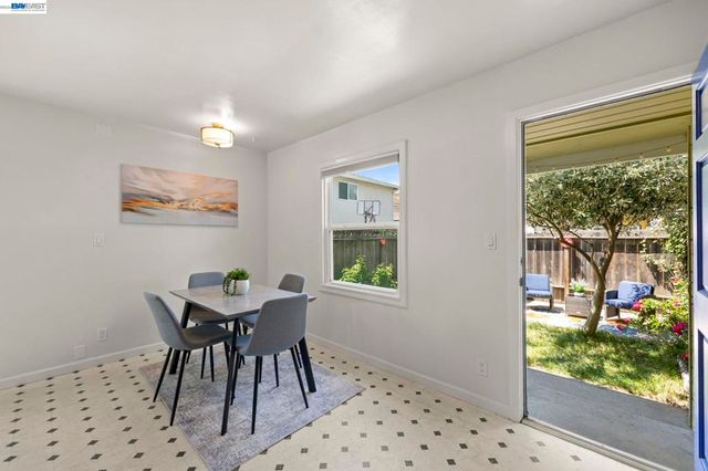 1711 3rd Street, Alameda, CA 94501
