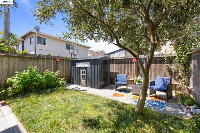 1711 3rd Street, Alameda, CA 94501