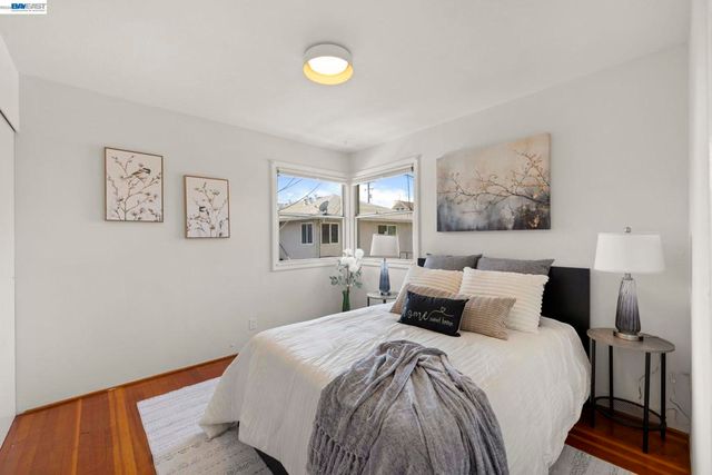 1711 3rd Street, Alameda, CA 94501