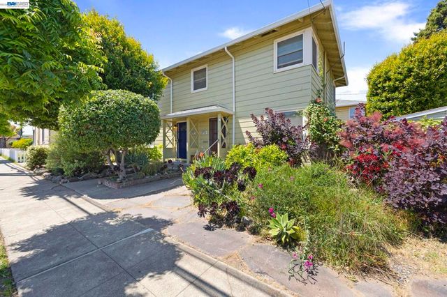 1711 3rd Street, Alameda, CA 94501