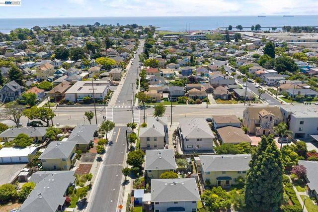 1711 3rd Street, Alameda, CA 94501