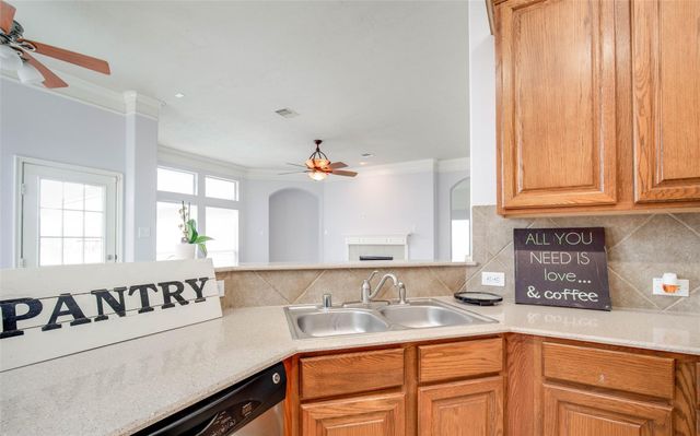 9323 Hillhaven Court, Rosenberg, TX 77469