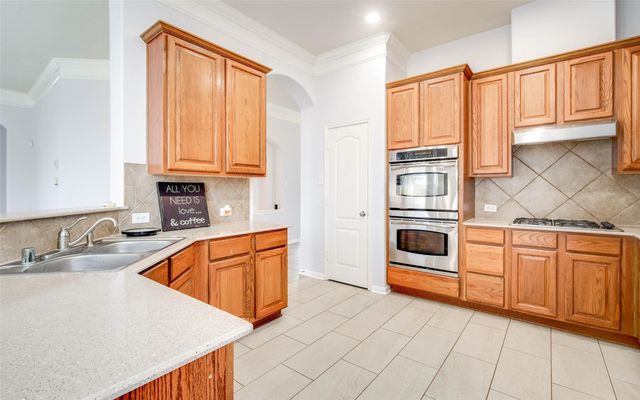 9323 Hillhaven Court, Rosenberg, TX 77469