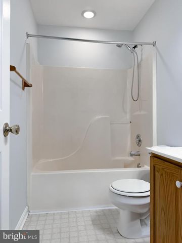 12468 RIDGE RD, Lusby, MD 20657