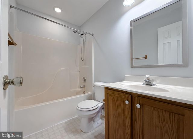 12468 RIDGE RD, Lusby, MD 20657