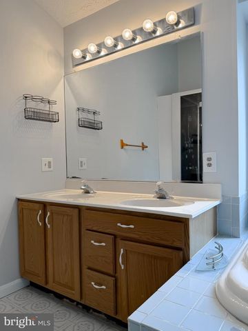 12468 RIDGE RD, Lusby, MD 20657