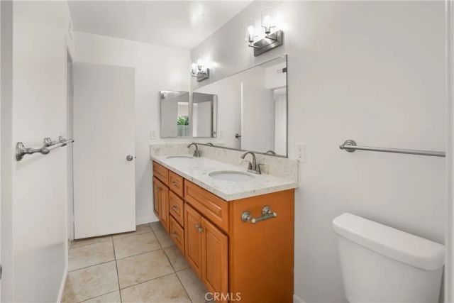 17735 Los Jardines West, Fountain Valley, CA 92708