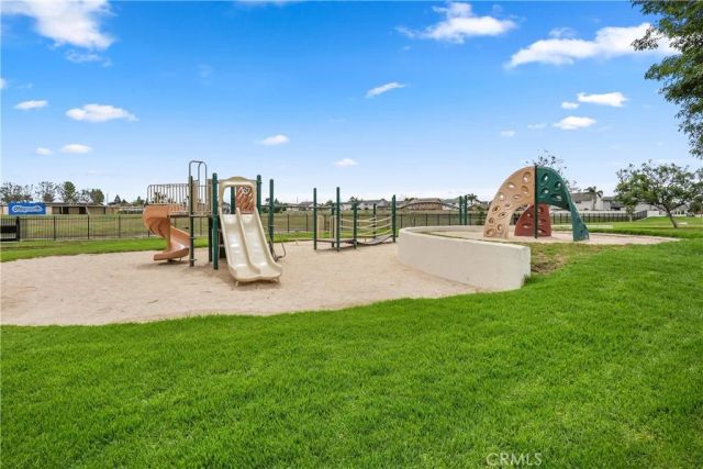 17735 Los Jardines West, Fountain Valley, CA 92708
