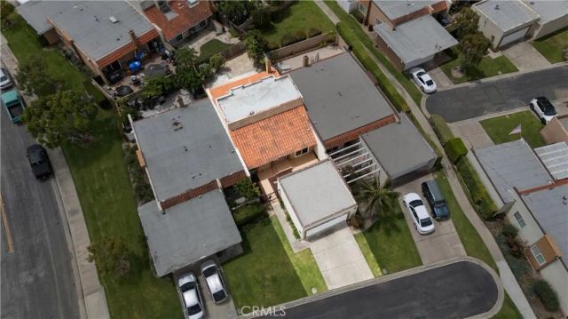 17735 Los Jardines West, Fountain Valley, CA 92708