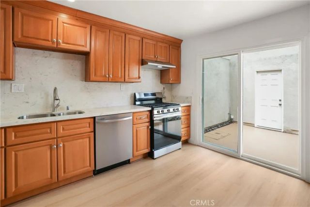 17735 Los Jardines West, Fountain Valley, CA 92708