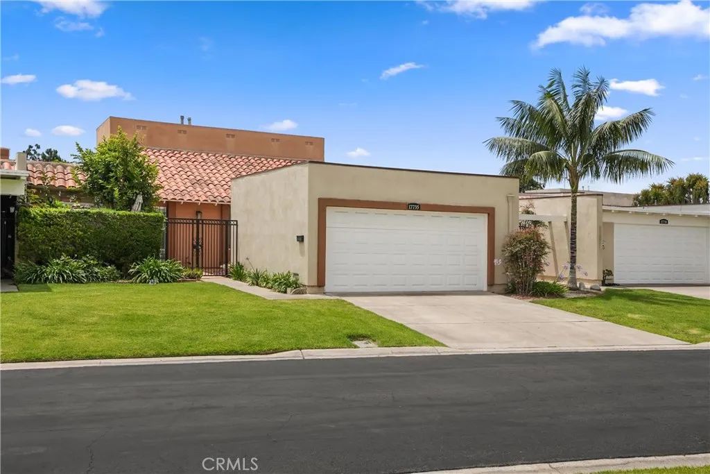 17735 Los Jardines West, Fountain Valley, CA 92708