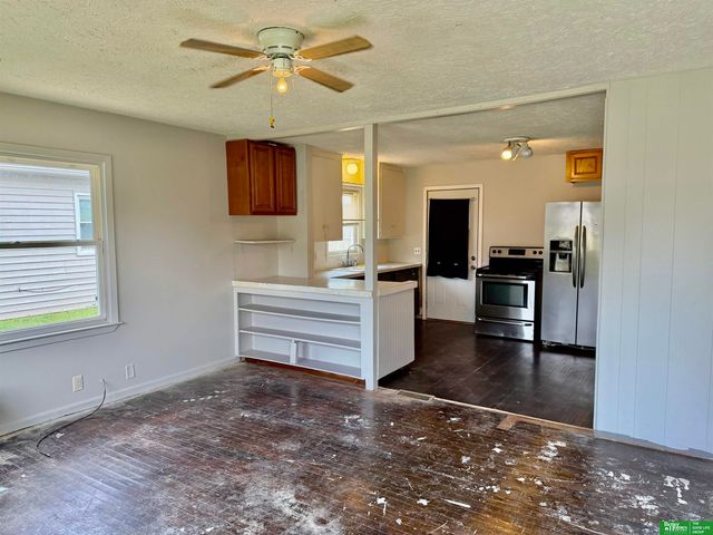 4473 S 61 Avenue, Omaha, NE 68117