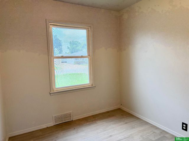 4473 S 61 Avenue, Omaha, NE 68117