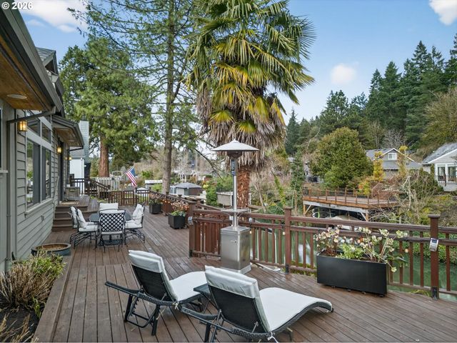 17907 CARDINAL Dr, Lake Oswego, OR 97034