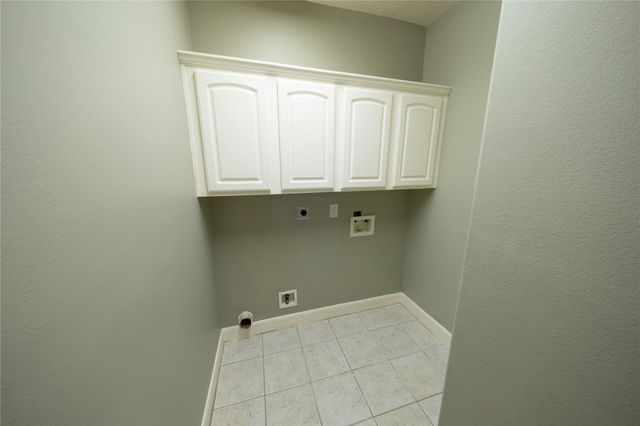 9523 Bayou Lake Lane, Houston, TX 77040