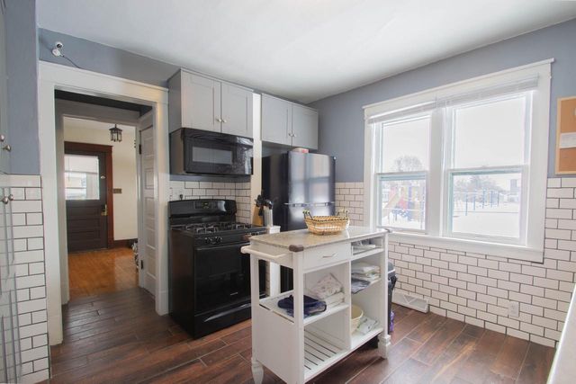 511 W Cady STREET, Watertown, WI 53094