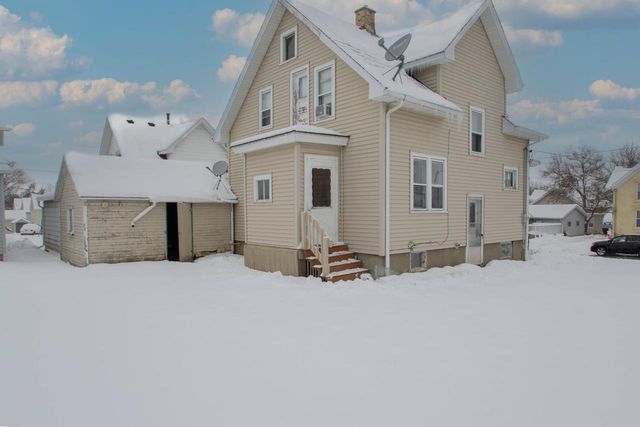 511 W Cady STREET, Watertown, WI 53094