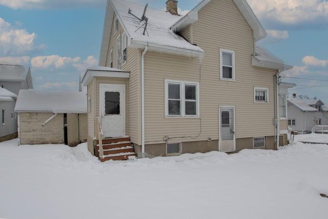 511 W Cady STREET, Watertown, WI 53094