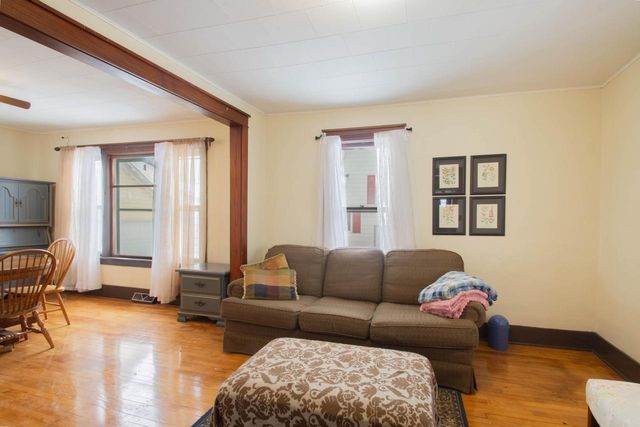 511 W Cady STREET, Watertown, WI 53094