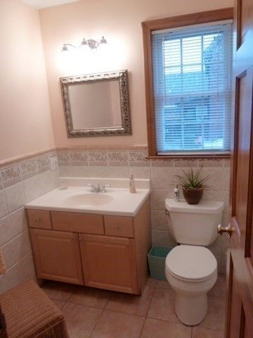 44 Spruce 2, Winchester, MA 01890