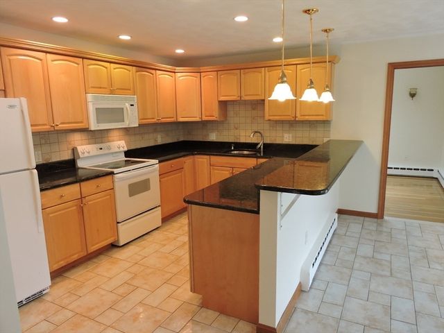 44 Spruce 2, Winchester, MA 01890