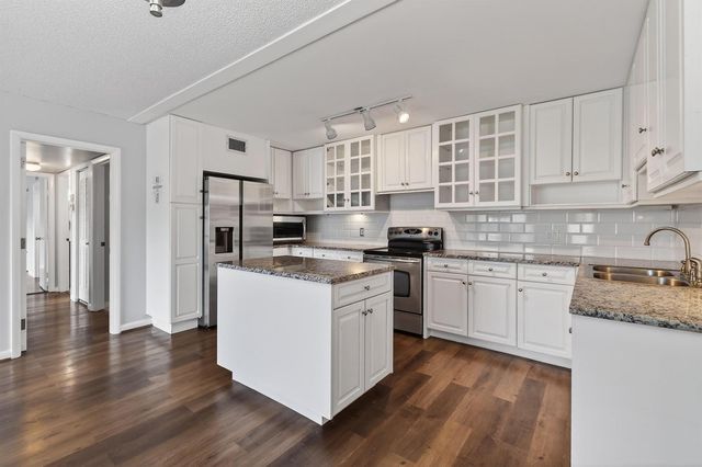 3594 Alder Drive F2, West Palm Beach, FL 33417