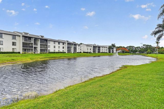 3594 Alder Drive F2, West Palm Beach, FL 33417