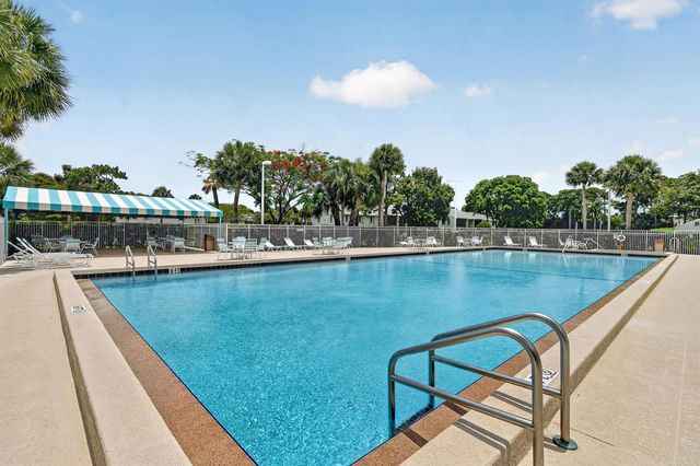 3594 Alder Drive F2, West Palm Beach, FL 33417
