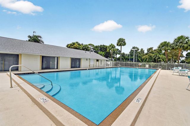 3594 Alder Drive F2, West Palm Beach, FL 33417
