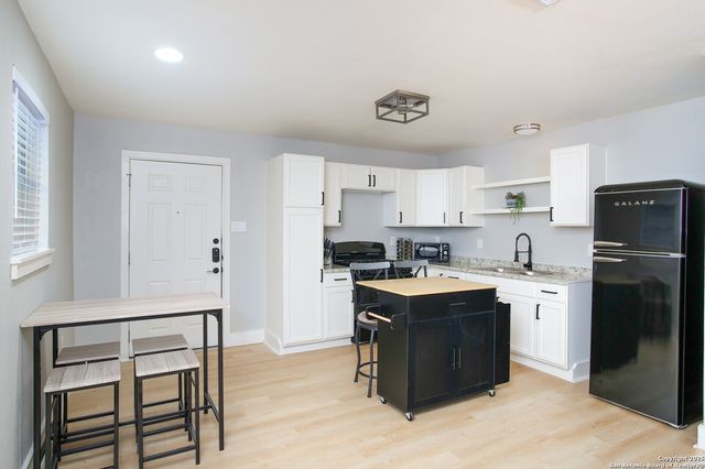5411 Jose Ln, San Antonio, TX 78227