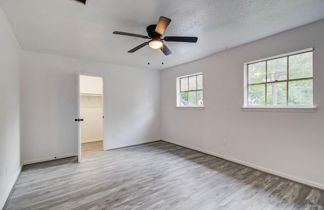 534 Robert E Lee Drive, Conroe, TX 77302