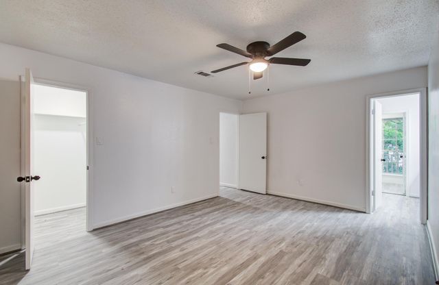 534 Robert E Lee Drive, Conroe, TX 77302