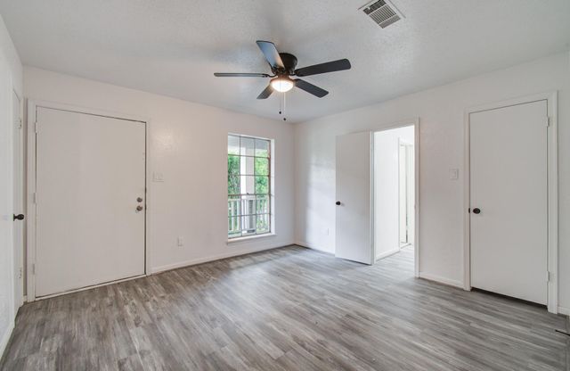 534 Robert E Lee Drive, Conroe, TX 77302