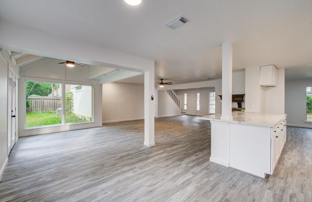 534 Robert E Lee Drive, Conroe, TX 77302