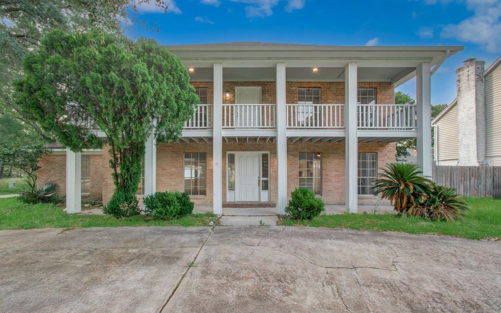 534 Robert E Lee Drive, Conroe, TX 77302