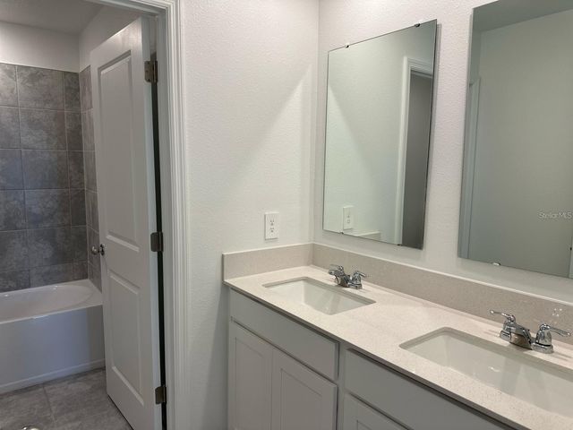 417 CEDAR KEY, Davenport, FL 33837