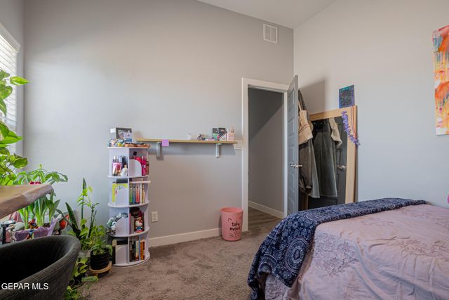 213 EMERALD GOLD Place, Horizon City, TX 79928