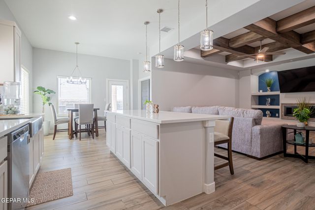 213 EMERALD GOLD Place, Horizon City, TX 79928