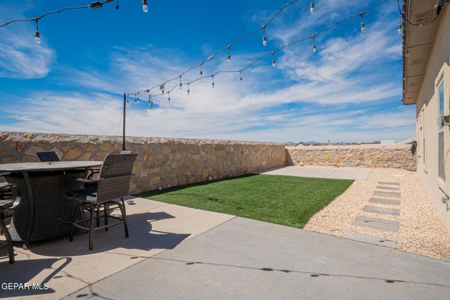 213 EMERALD GOLD Place, Horizon City, TX 79928