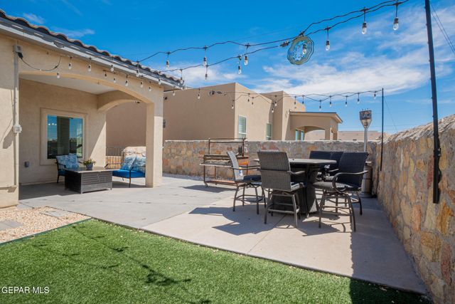 213 EMERALD GOLD Place, Horizon City, TX 79928