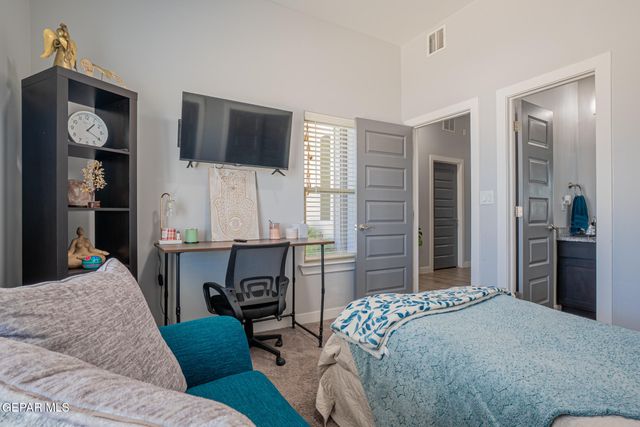 213 EMERALD GOLD Place, Horizon City, TX 79928