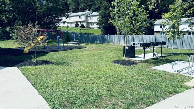 2 South Hills Way 5, Wappingers Falls, NY 12590