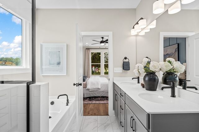 1415 Charles Drive, Chapel Hill, TN 37034