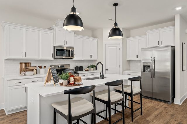 1415 Charles Drive, Chapel Hill, TN 37034